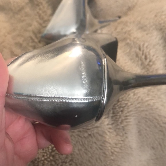 Mossimo Metallic Heels, size 6 - Picture 8 of 8